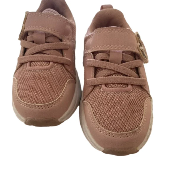 H&M + Disney Minnie Appliquéd Sneakers size 4.5 powder pink - Picture 3 of 8